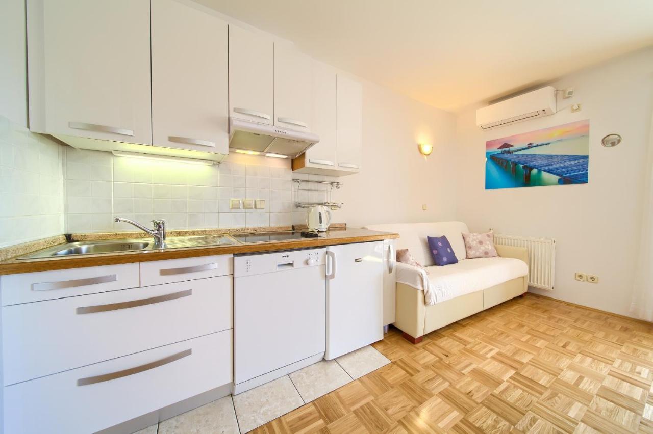 Villa Punta 1St Floor Punat Exterior photo